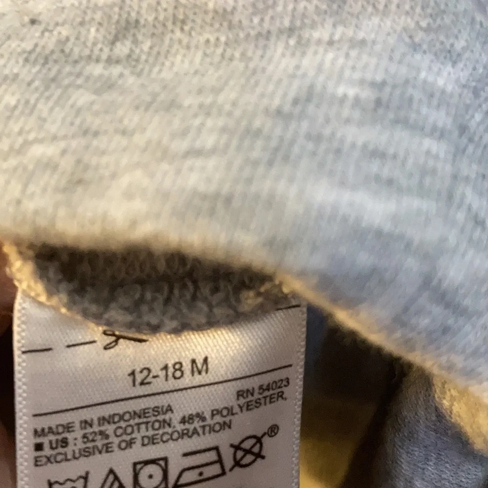 FINAL MARKDOWN Old navy French terry tee 12-18 months